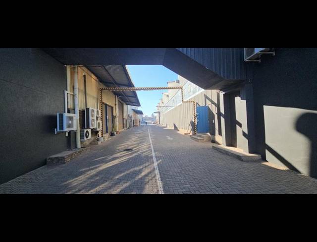 INDUSTRIAL PROPERTY TO RENT IN OLIFANTSFONTEIN